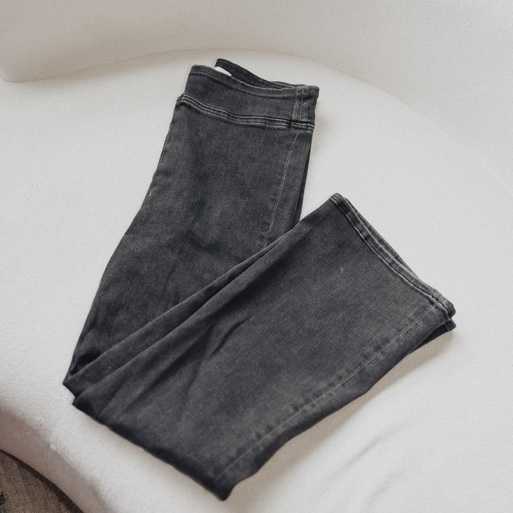 Frame Gray Denim Jeans